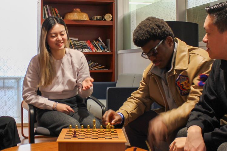 International Student Mentor Runqi Xie employs passion for helping and teaching
