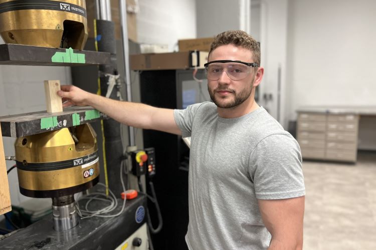 Engineering Bridge program links college credentials and experience with a degree from Queen’s