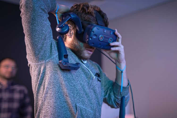Virtual reality helps aspiring mining engineers process their surroundings