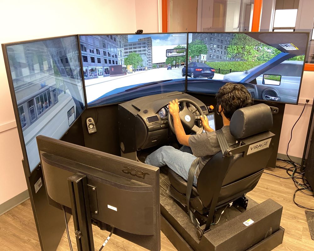 Ali Etemad driving simulator lab