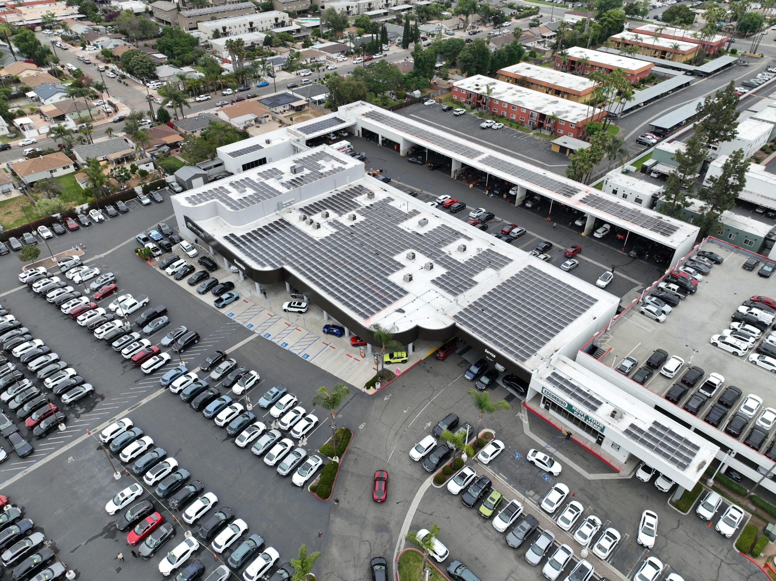 commercial solar solutions,commercial solar tax credit,solar for business california