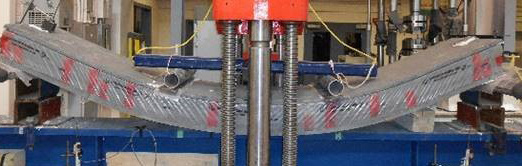 The Ultra-High Performance Concrete (UHPC) of this insulated wall