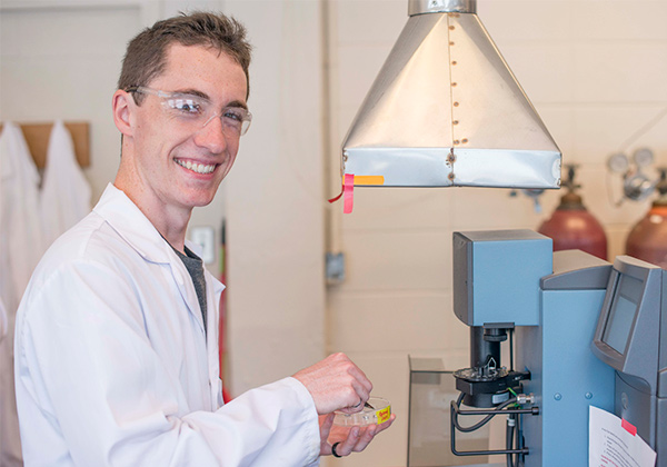 Starch nanoparticles are modified to be renewably-sourced, biodegradable replacements for conventional petroleum-based polymers