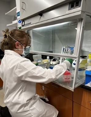 sarah_grad_student_4.jpg